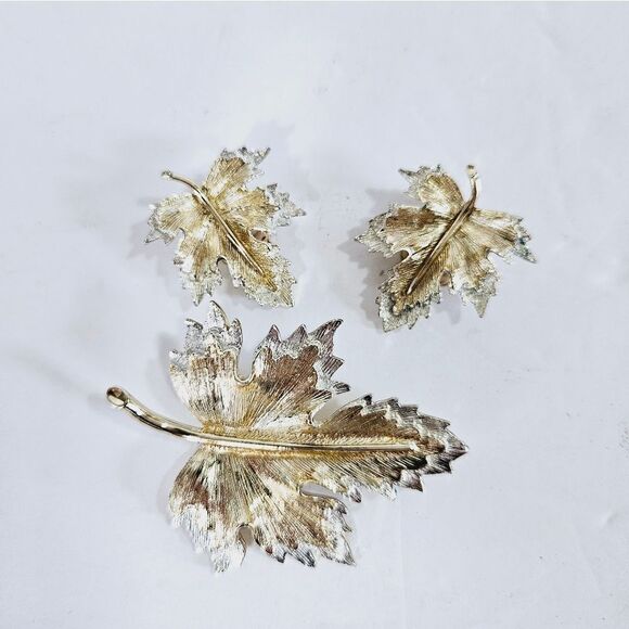 Sarah Coventry Signed Demi Parure Nature’s Choice Maple Leaf Brooch Earring Set - Picture 2 of 9